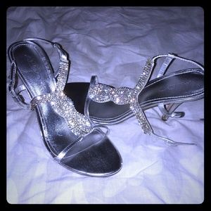Silver rhinestone strapless shoes